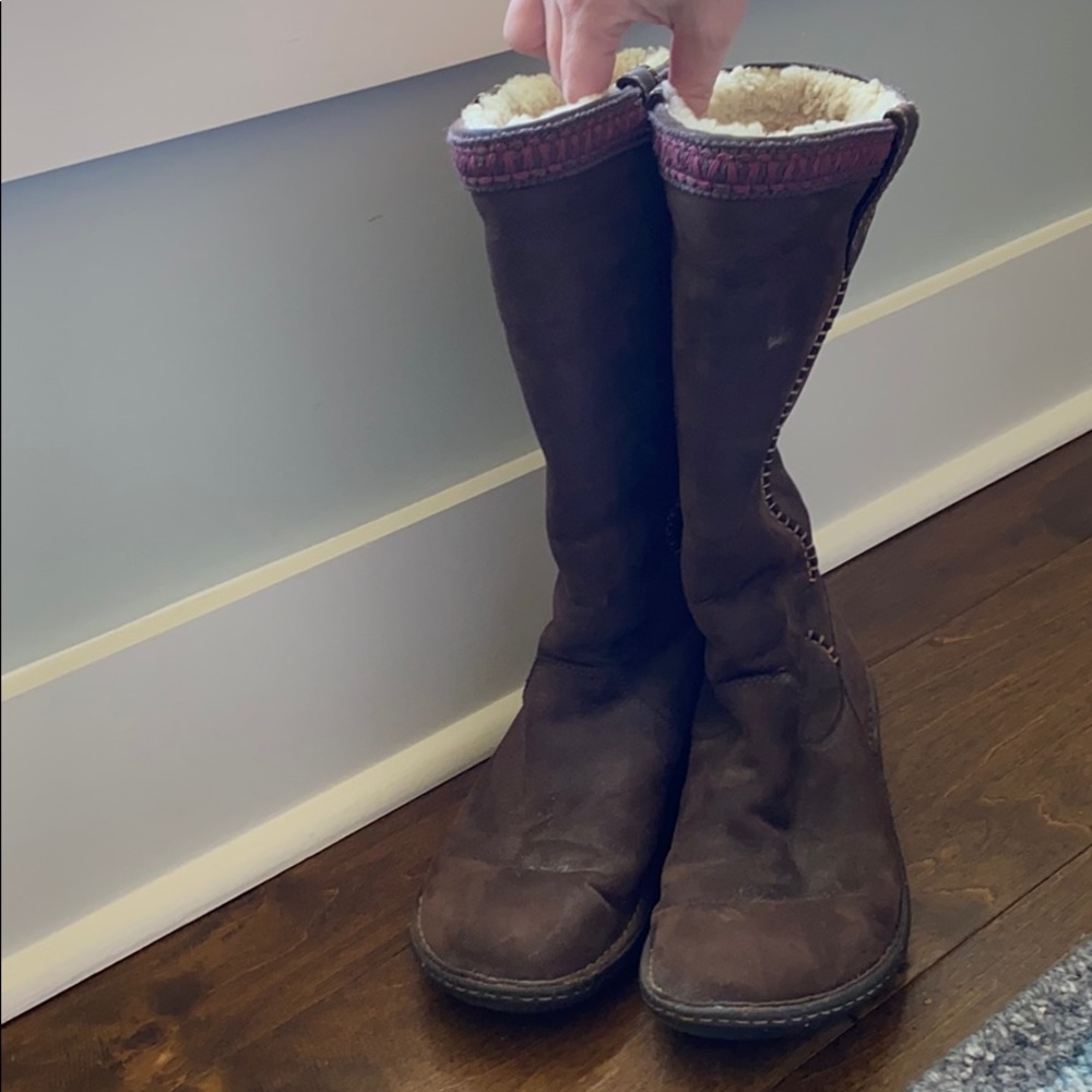 Ugg boots size 10